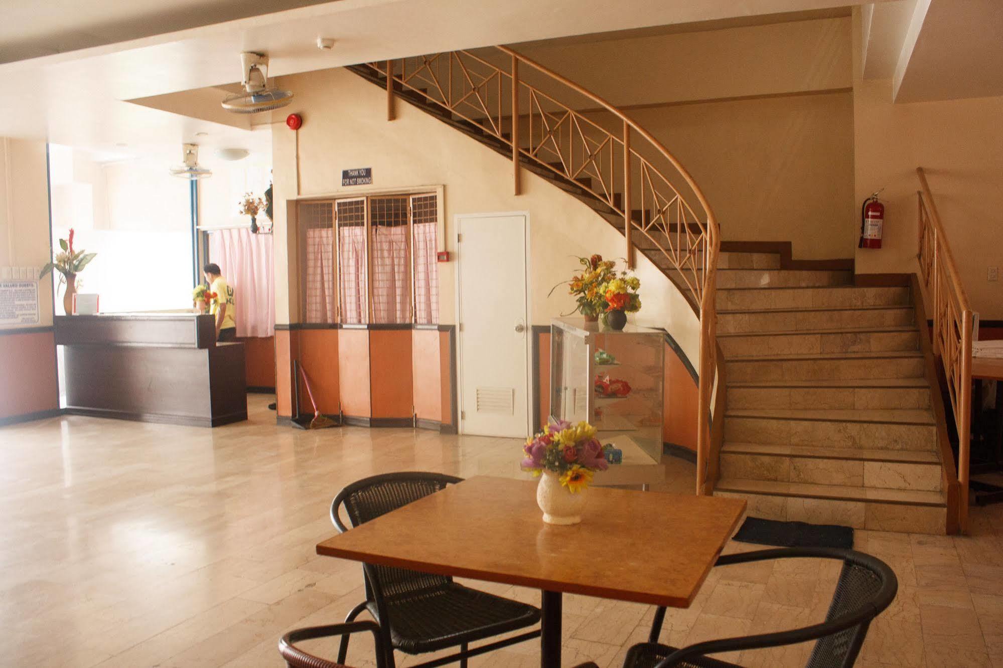Gv Hotel - Baybay Екстериор снимка